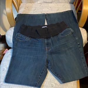 Gap Maternity Jeans size 6 regular